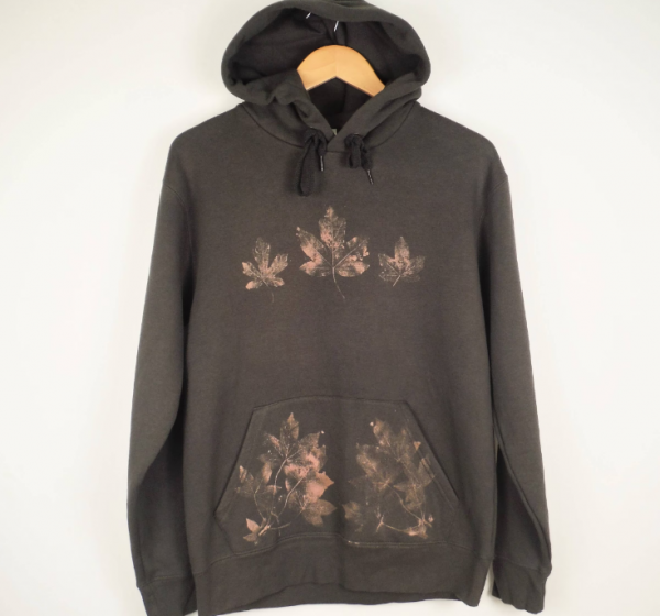 Hoodie Dip-dye Motif Daun